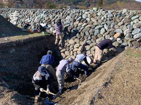 南アルプス市ふるさとメール : 桝形堤防史跡整備への歩みその３～水の世紀を生きる道標～